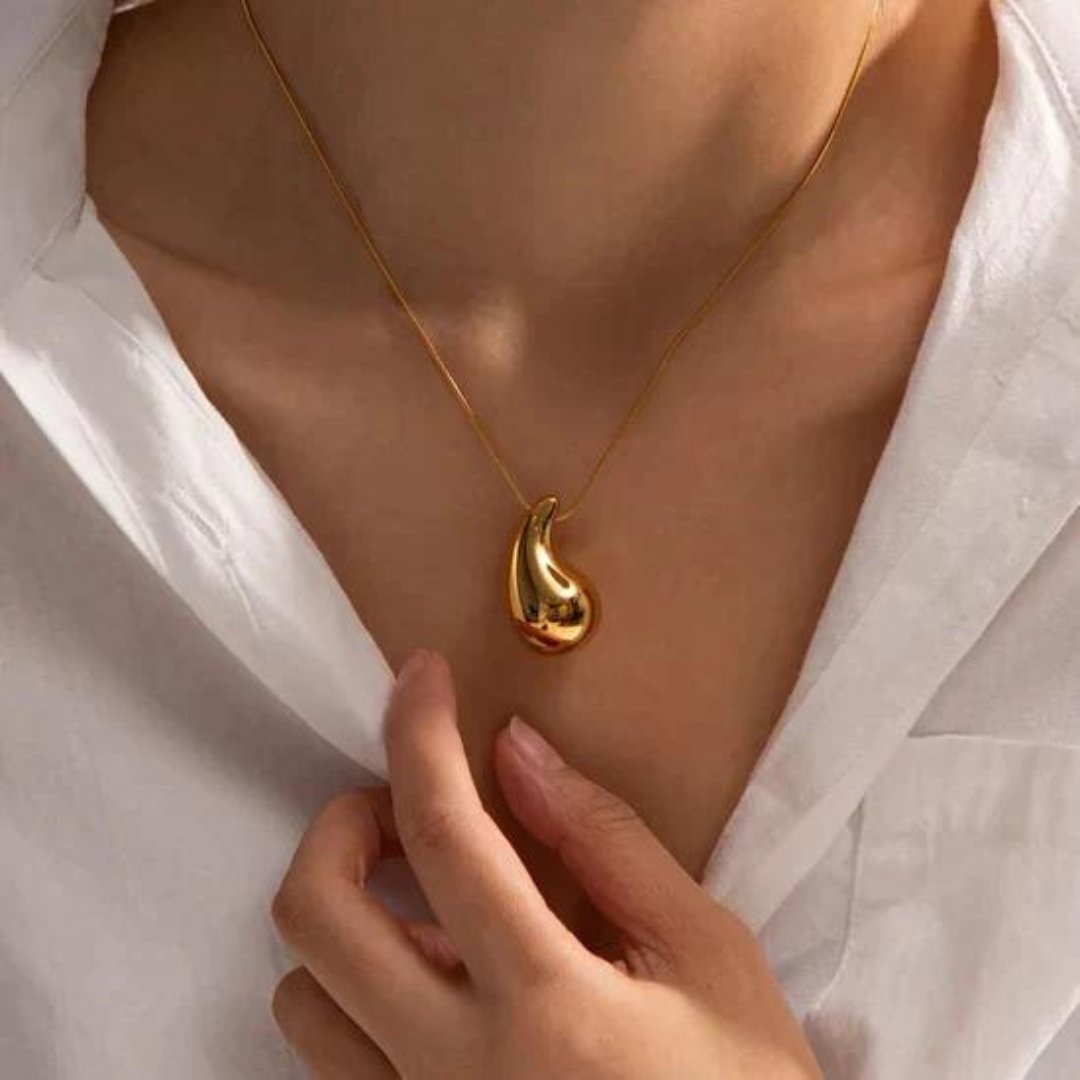 Conjunto Luminoz Brincos e colar de Lagrima