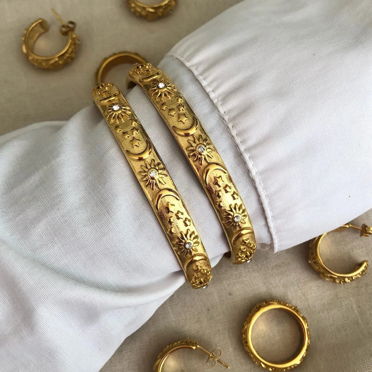 Pulseiras Celestial Harmonia | Banahdo em Ouro 18k