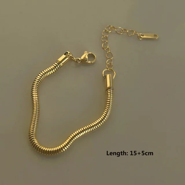 Pulseiras Celestial Harmonia | Banahdo em Ouro 18k