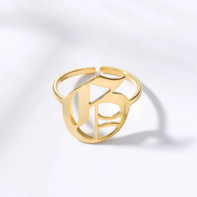 Anel Elegance Inicial - Sua Marca Pessoal - Banhado em Ouro 18K