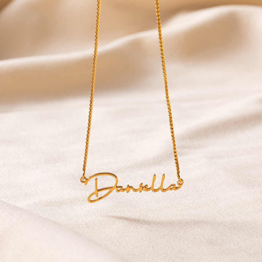 Colar Personalizado Encanto Signature | Banhado em Ouro 18K