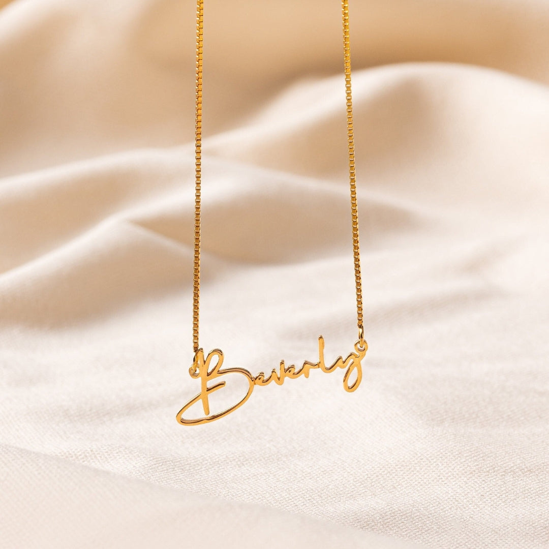 Colar Personalizado Encanto Signature | Banhado em Ouro 18K