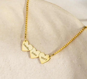 Colar Corações de Amor | Banhado em Ouro 18K