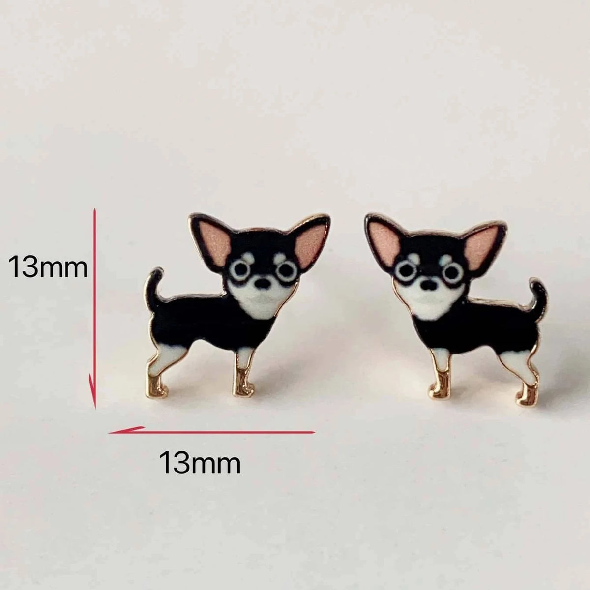 Brinco Chihuahua Black | Banhado em ouro 18K