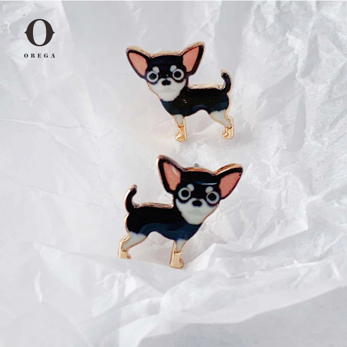 Brinco Chihuahua Black | Banhado em ouro 18K