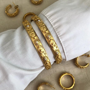 Pulseiras Celestial Harmonia | Banahdo em Ouro 18k